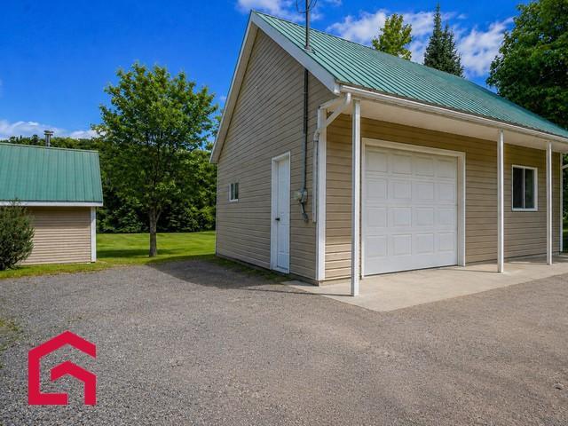 2876 Ch. du Lac-des-Trois-Frères — photo 3