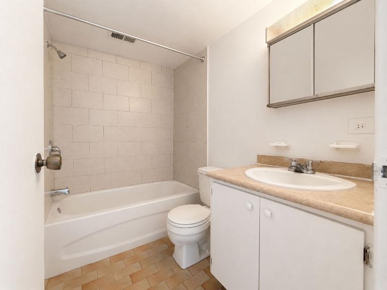 1595 Bd Henri Bourassa O — photo 2