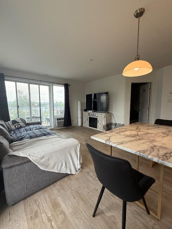 2715 Avenue de la Gare — photo 3