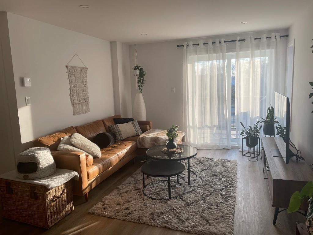 84 Rue St-Hilaire Charlemagne — photo 3