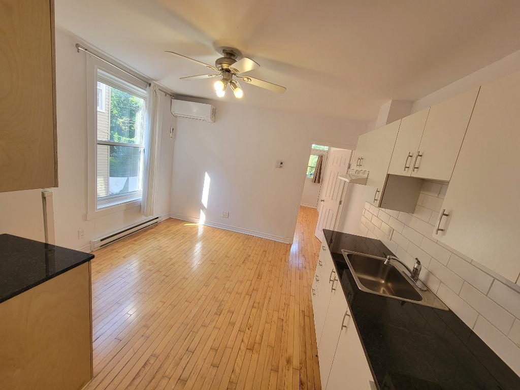 2609 frontenac — photo 2