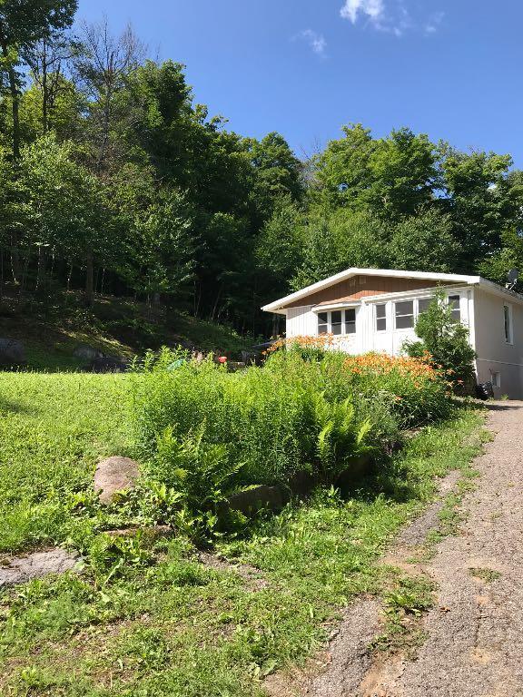 1771 Montee du Lac Louise — photo 1