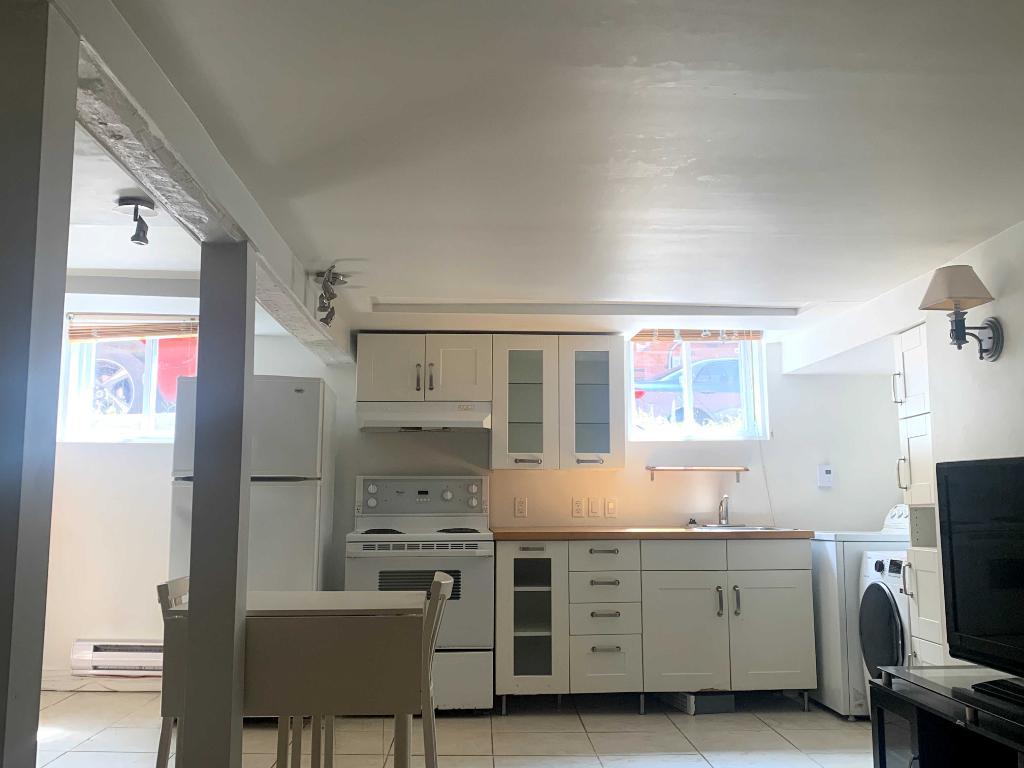 LOFT AIRE OUVERTE Saint-Lambert 5 minutes à pieds du Métro Longueuil — photo 1