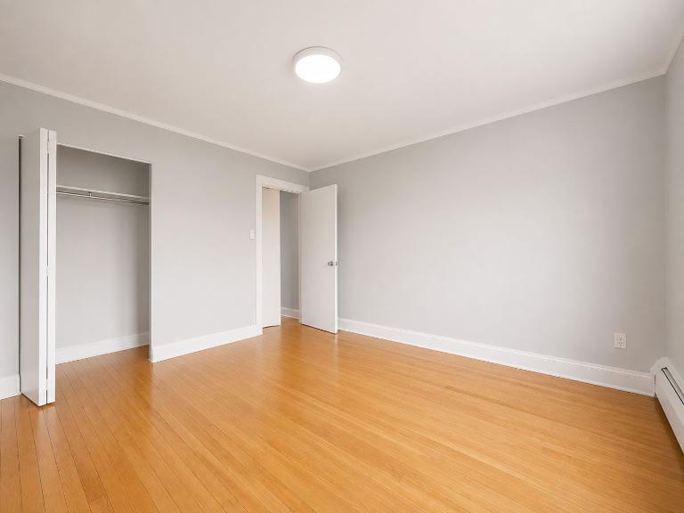 2 CH - 1 SDB - Montréal - $1,750 /mo 5