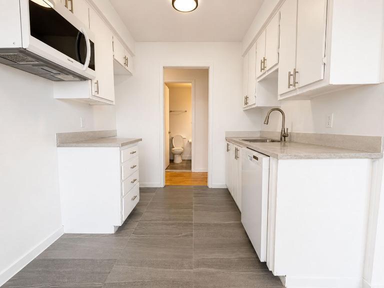 2 CH - 1 SDB - Montréal - $1,750 /mo 5