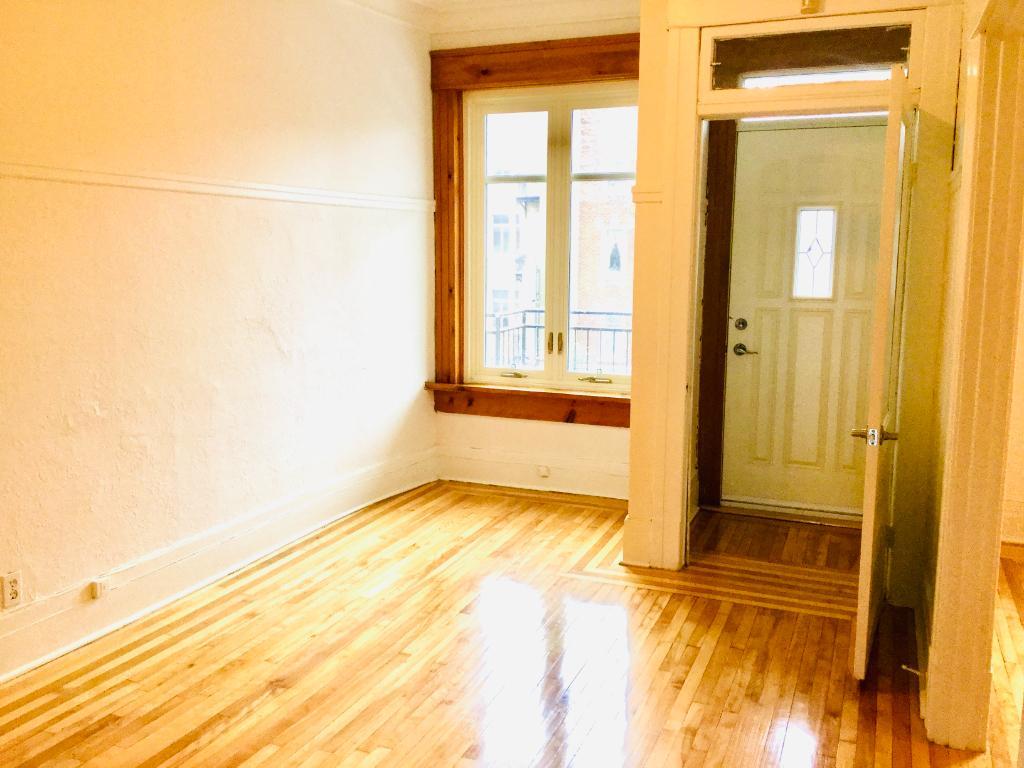 7248 rue Saint Denis — photo 1