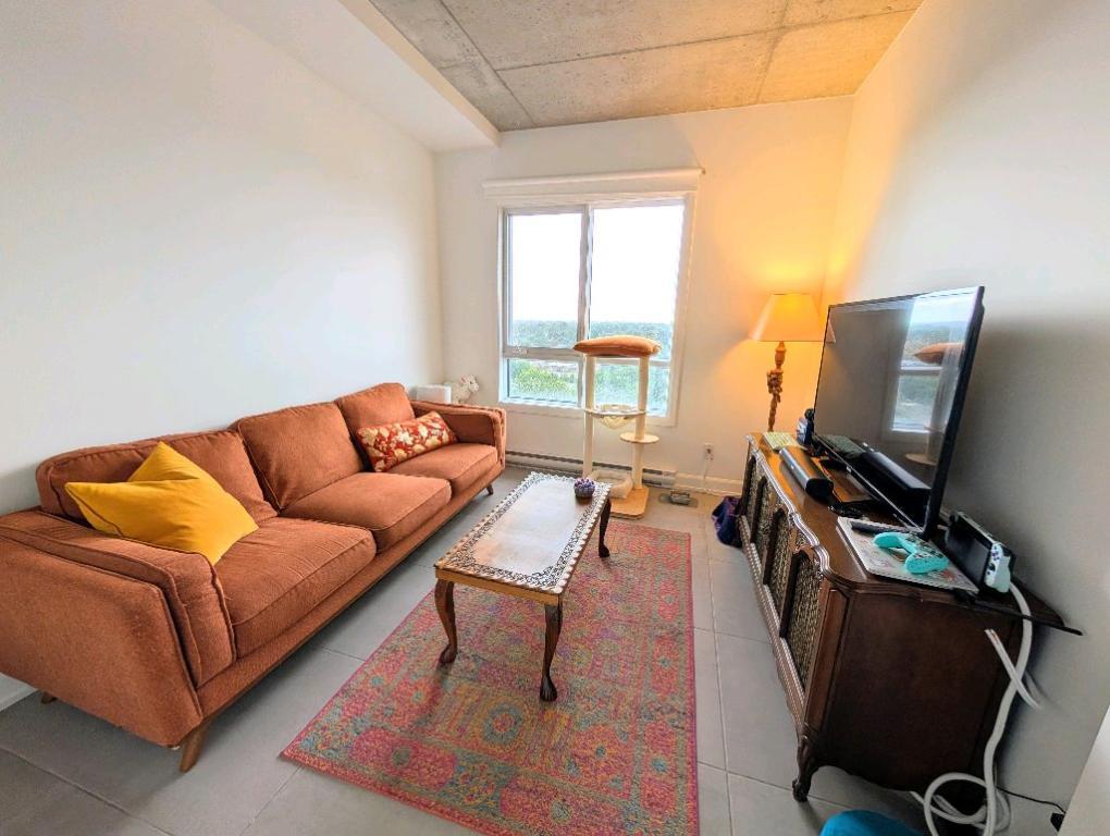 4½ with 2 Bathrooms – Cession de bail / Lease Transfer — photo 2