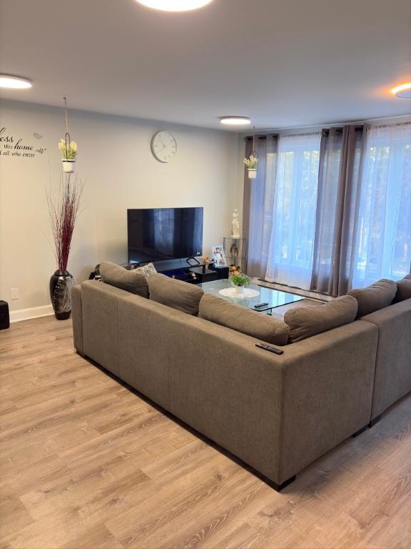 3890 Rue Grand-Blvd St-Hubert — photo 2