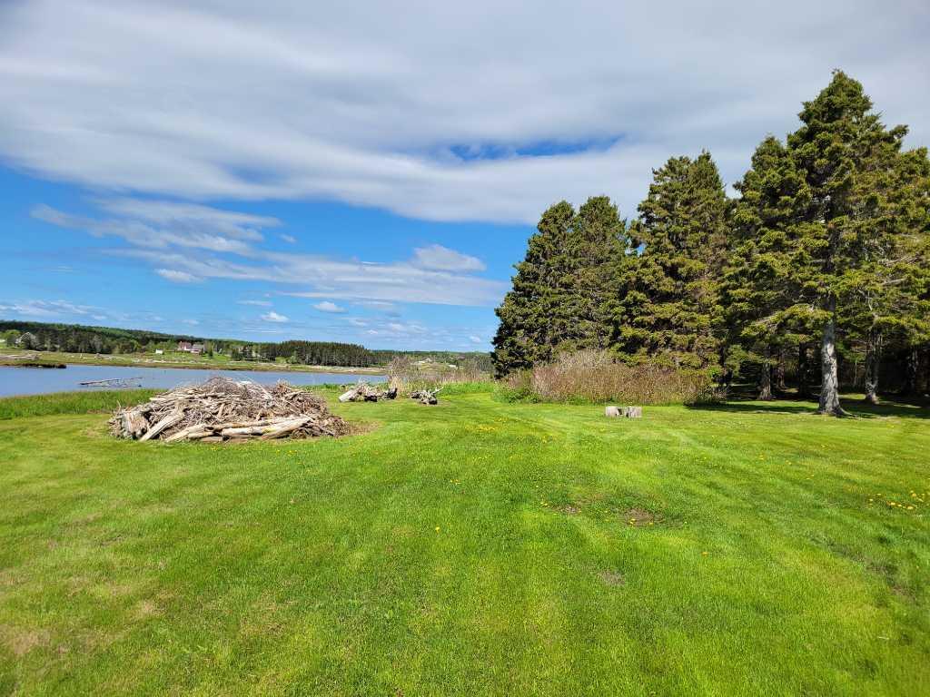 Grande-Rivière Rare terrain au bord de l'eau sur la Baie du Petit-Pabos (lot 5 293 883) — photo 1