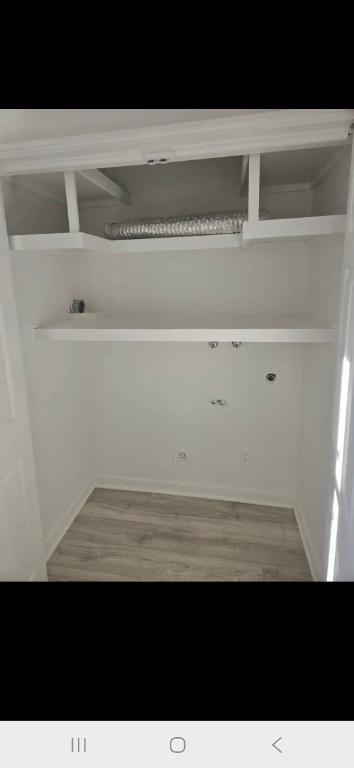 26e Avenue — photo 3