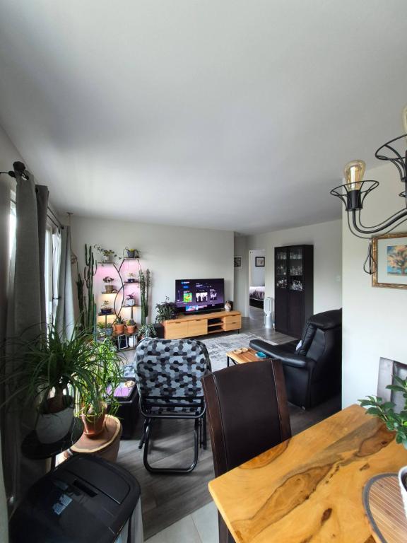 1355 BOULEVARD DE LA CONCORDE OUEST — photo 3