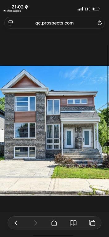 2563 Rue Ste-Hélène Longueuil, QC, Canada — photo 1