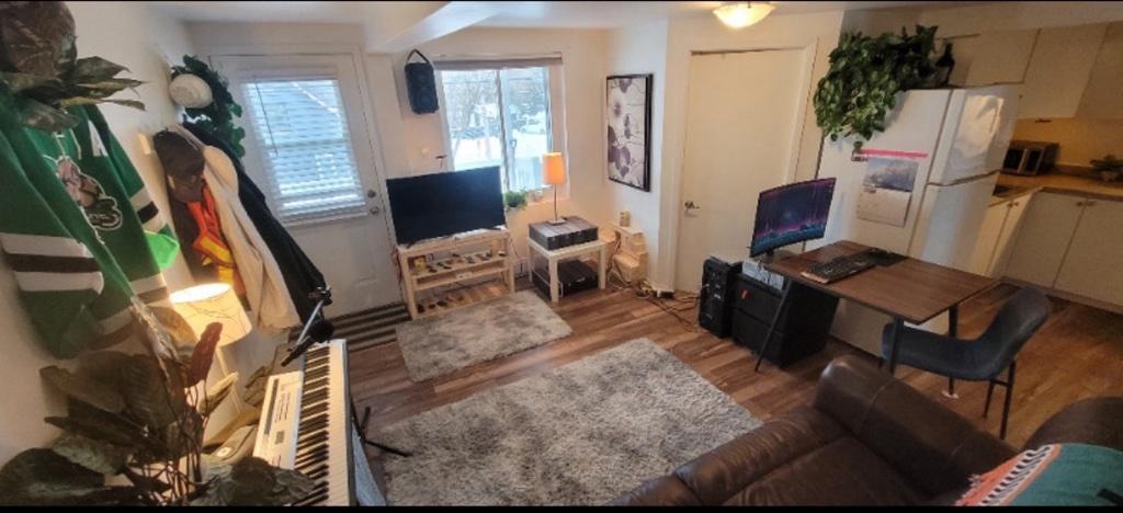 446 Rue Principale E Magog — photo 1