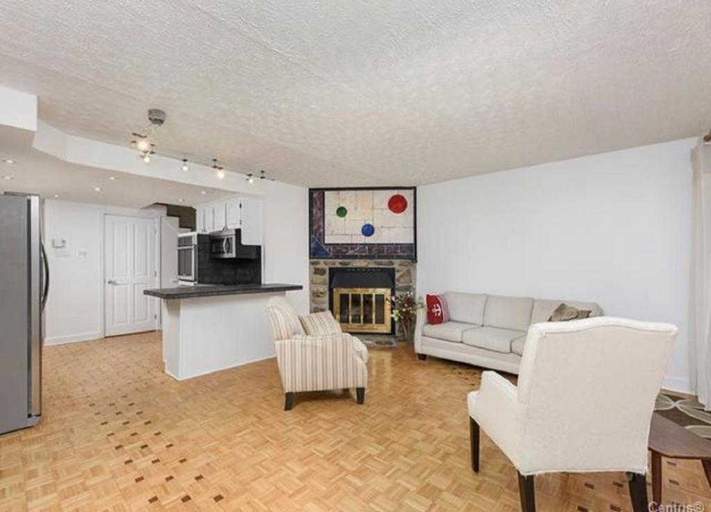 1051 Rue Berri — photo 3