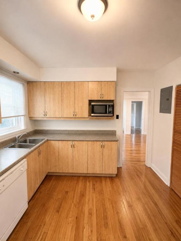97 Avenue Allion — photo 1