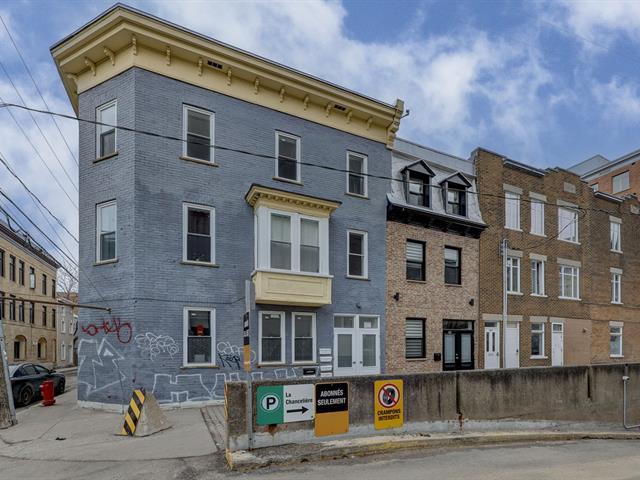 351 355 Rue de la Chapelle — photo 1