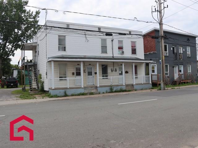 759 771 Rue St-Roch — photo 1