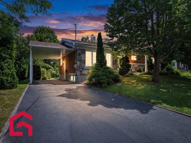 327 Rue Pelletier — photo 1