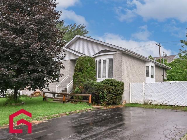 701 Rue Rabelais — photo 3