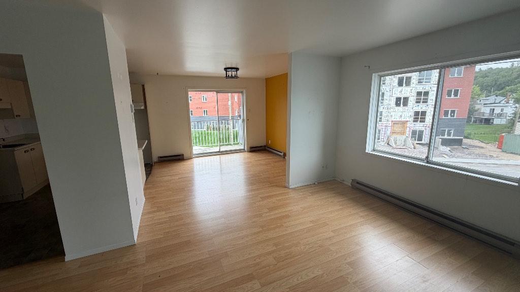 4 1/2 Mont-Laurier, Super Logement à ne pas manqué 2