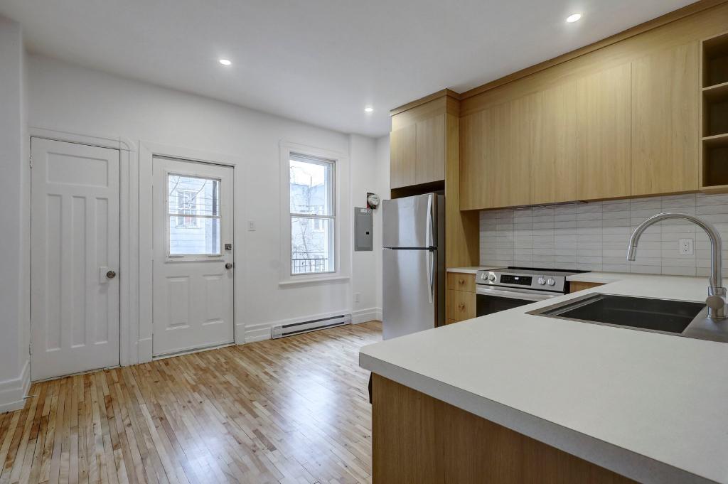 908 Rue Osborne — photo 2