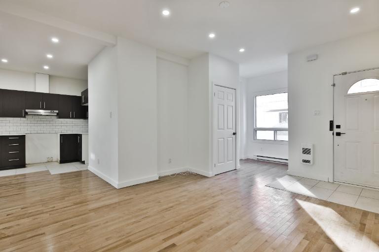 2480 Rue Sainte-Catherine E — photo 3