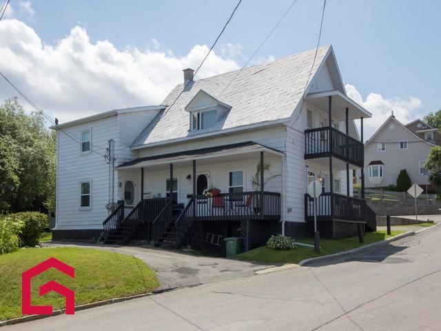 261 263 Ch. de la Réserve — photo 1