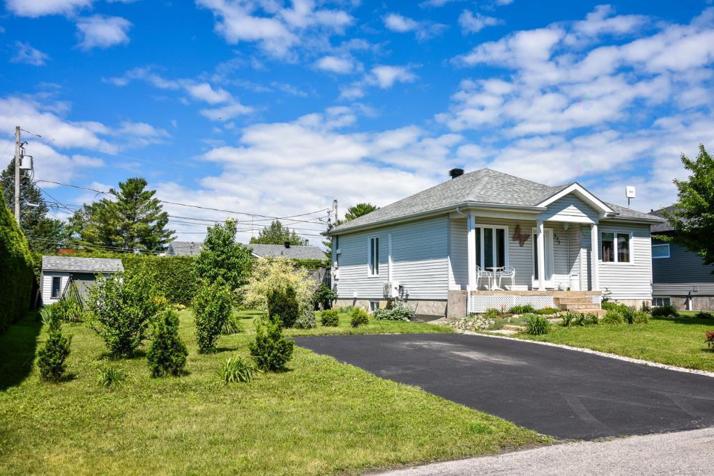 575 Av. Fortin, Hemmingford, QC, Canada — photo 1