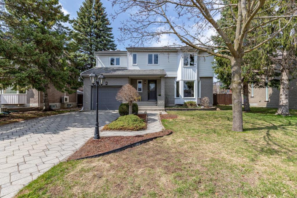 1055 Rue Dion, Greenfield Park, QC, Canada — photo 1