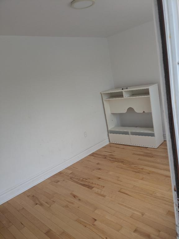 1163 Rue Chabanel — photo 1