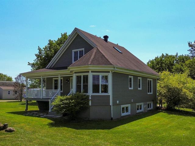 571 Ch. de Magog — photo 1