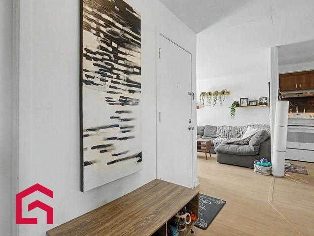 183 187 Rue Michel-Messier — photo 3