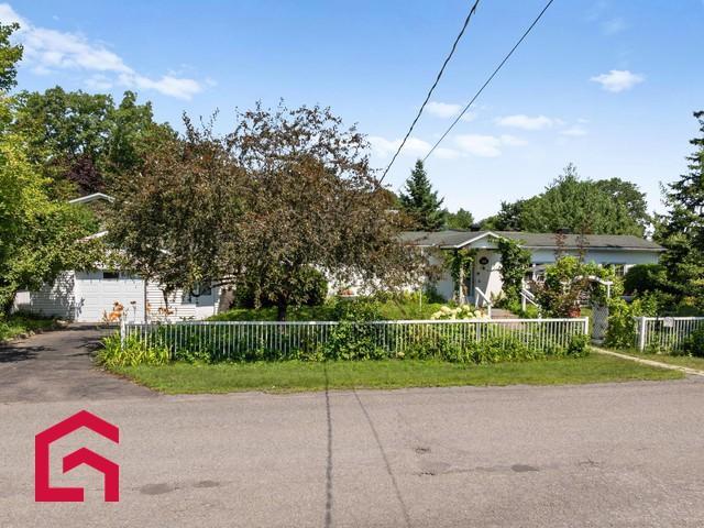 60 Rue St-Laurent — photo 1