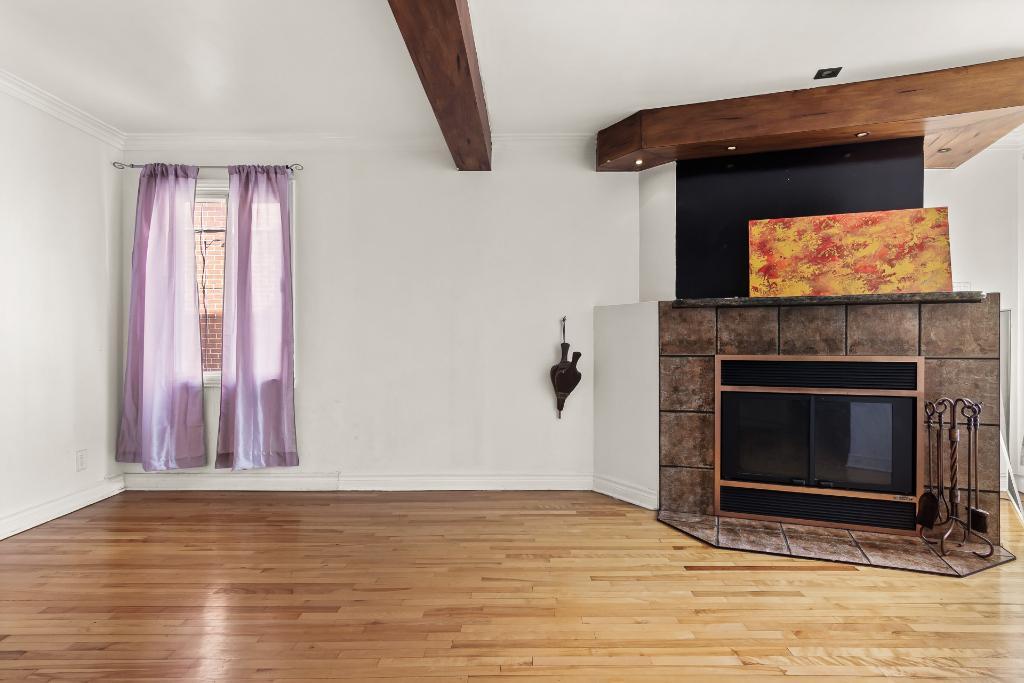 11055 Avenue de Paris — photo 3