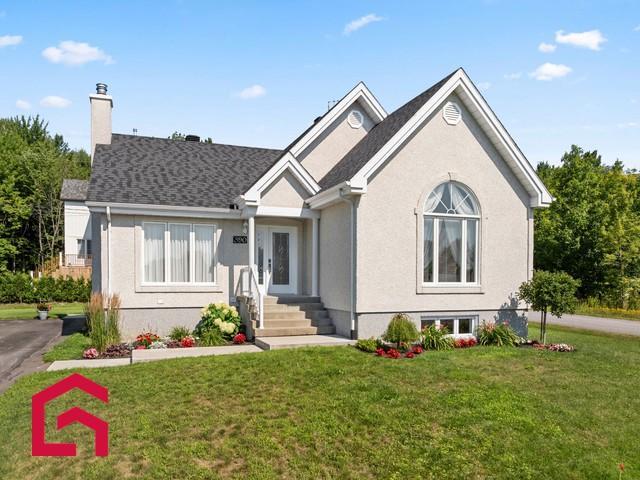 390 Rue Clément — photo 1
