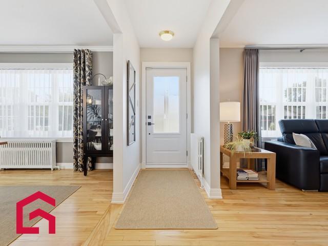 49 53 Rue Labelle — photo 2