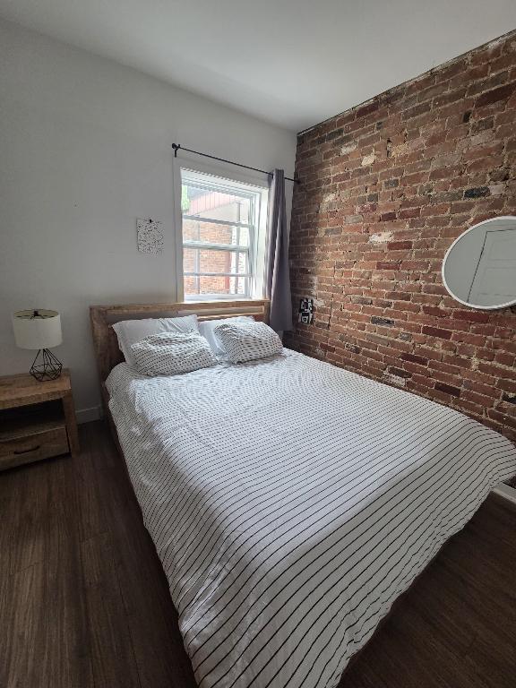 2421 Rue Fullum — photo 3