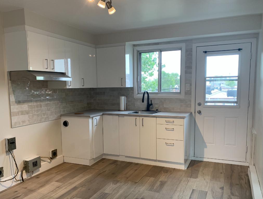 286 Rue Lahaie — photo 1
