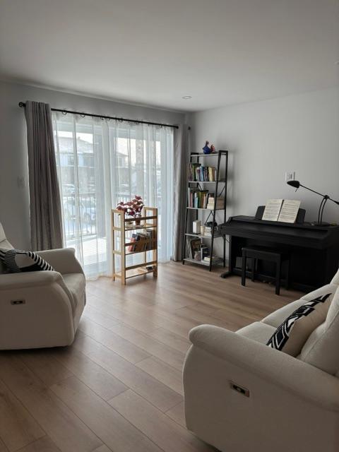 4 1/2 a louer granby avec chargeur electrique 4