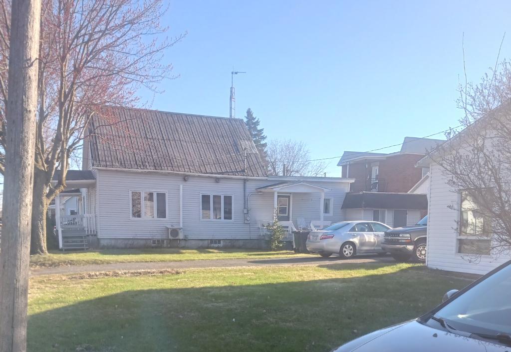 30 Rue Beauregard, Sainte-Madeleine, QC, Canada — photo 3