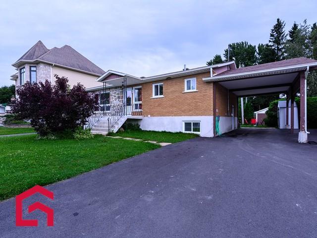 58 58A 105e Avenue — photo 1