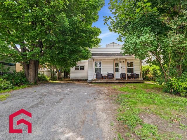 770 17e Avenue — photo 2
