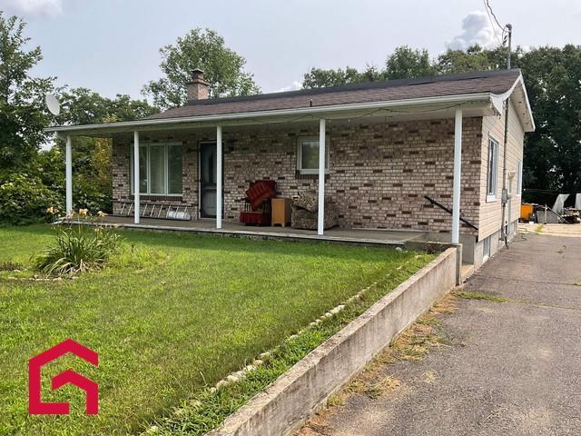 1045 Côte St-Jean — photo 2
