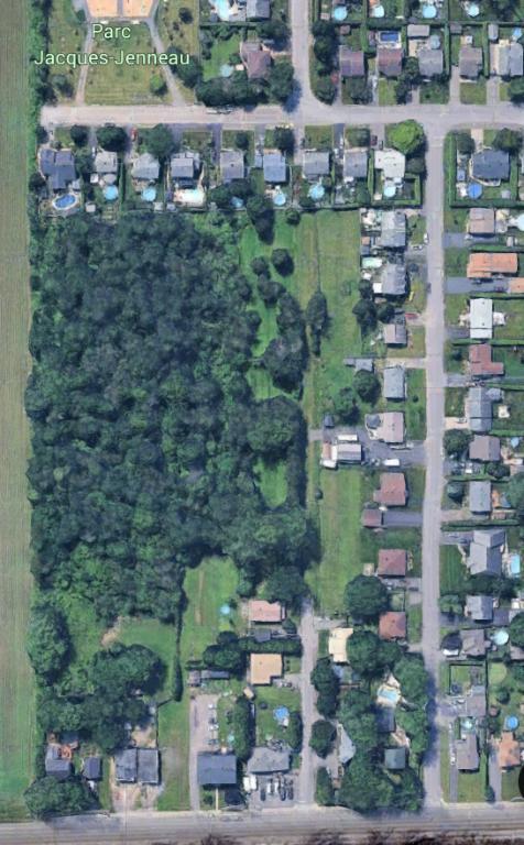 1100 Rue du Lux, Brossard, QC, Canada — photo 2