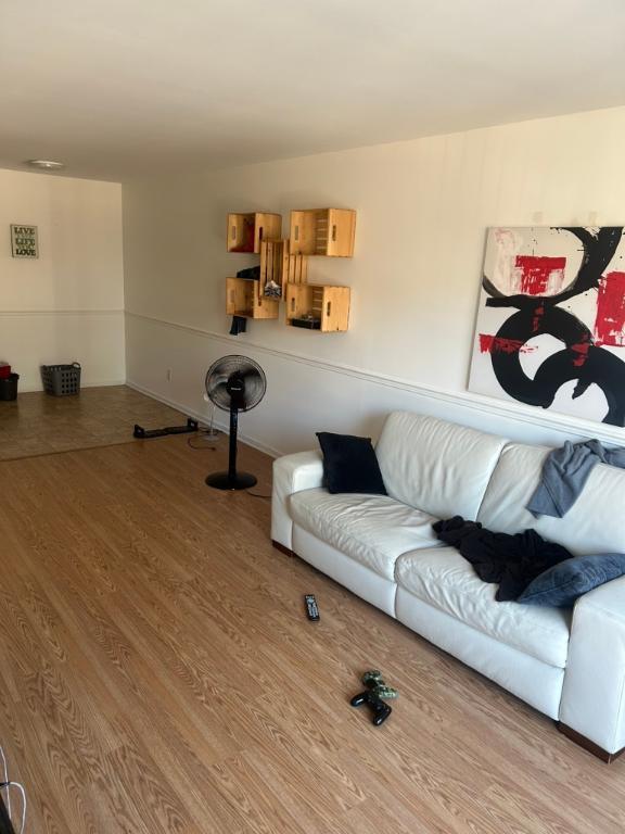 Magnifique 3 1/2 à Charlemagne — photo 1