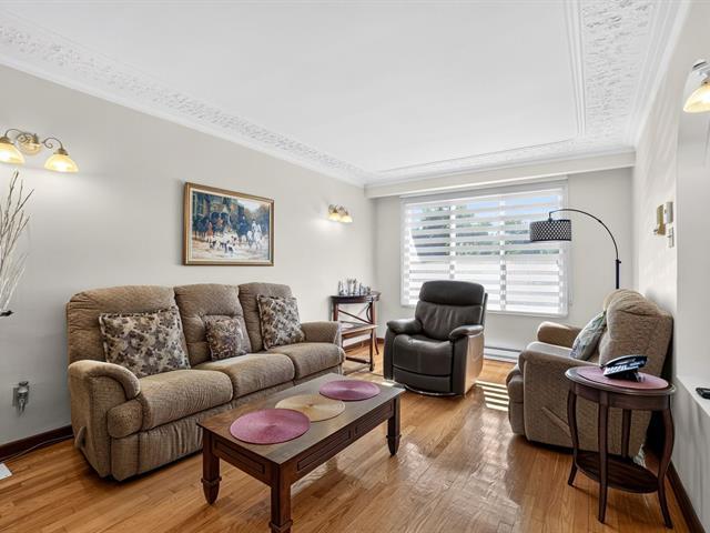 4433A 4439 Rue Goya — photo 2