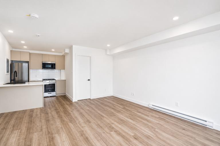 1 CH - 1 SDB - Montreal - $1,445 /mo — photo 2