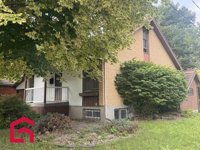 780 Rue Green — photo 2