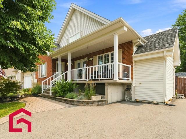 1344 1344A Rue François-Villon — photo 1