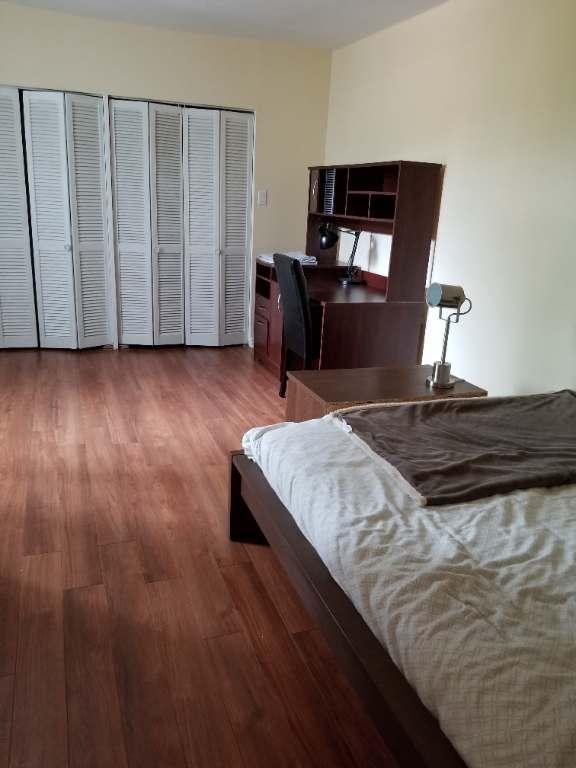 5350 Av. Decelles — photo 2